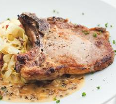 Gebakken karbonade met witte kool